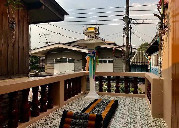 Canal Next Door * Bangkok